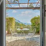Santavenere - The Leading Of The World