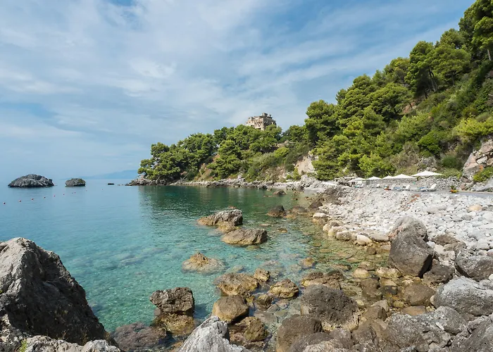 Santavenere - The Leading Of The World