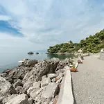 Santavenere - The Leading Of The World