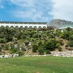 Hotel Santavenere - The Leading Of The World