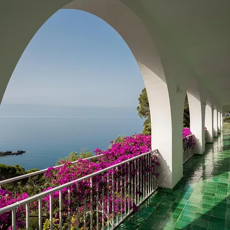 Santavenere - The Leading Of The World