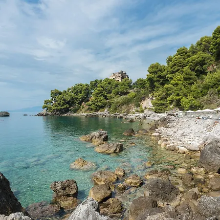 Santavenere - The Leading Of The World