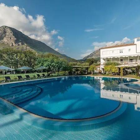 Hotel Santavenere - The Leading Of The World