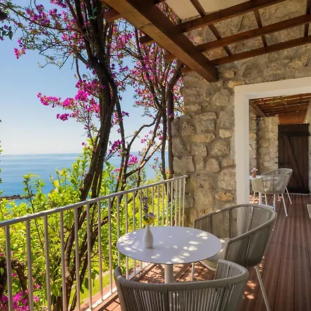 Santavenere - The Leading Of The World Maratea
