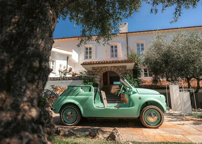 Santavenere - The Leading Of The World