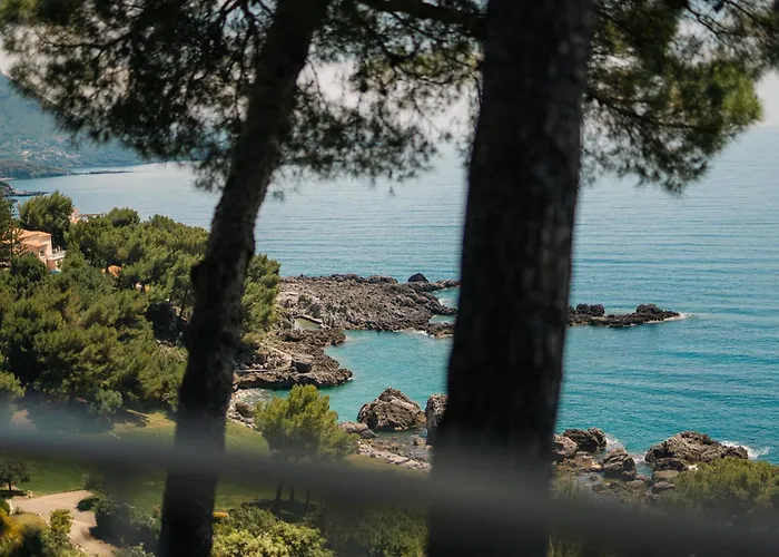 Santavenere - The Leading Of The World Maratea