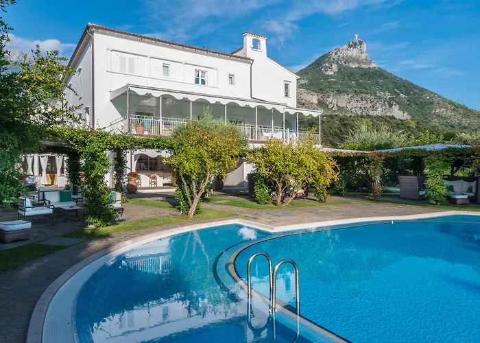 Santavenere - The Leading Of The World 5*