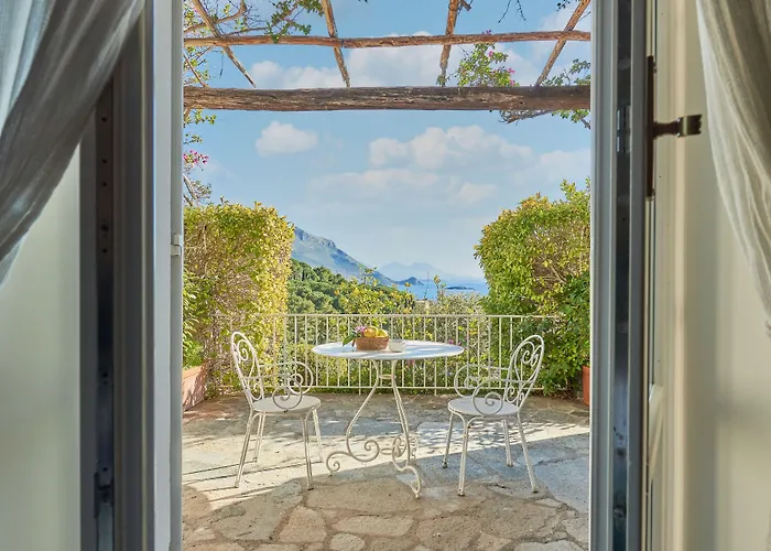 Santavenere - The Leading Of The World